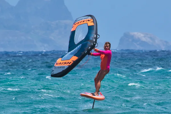Wingfoiler in first flight on foil